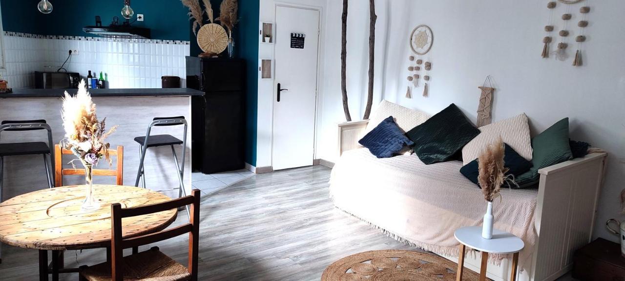 L'Appartement 7 - Centre Ville-Parking-Tv-Wifi Tarbes Kültér fotó